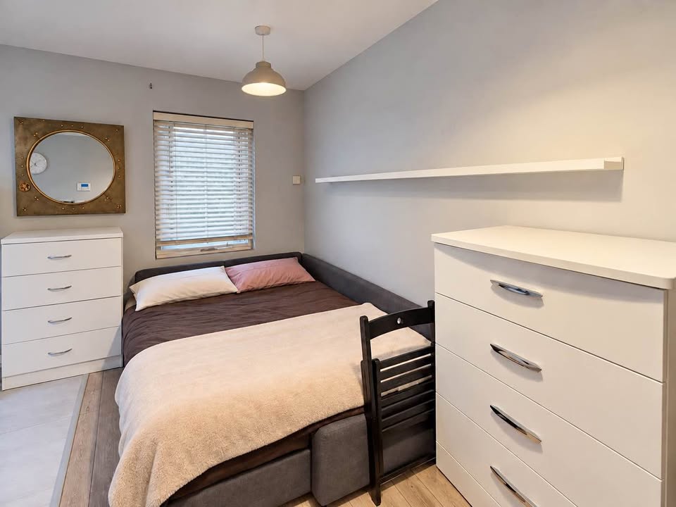 1 bed 1 bathroom – Flat