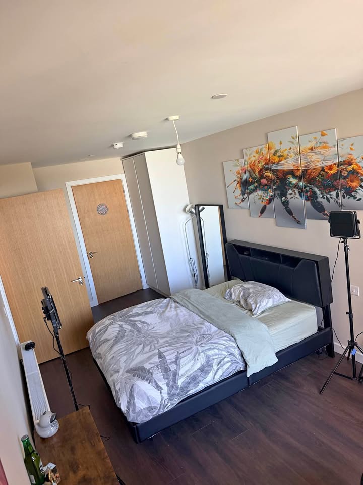 Available from 10 July – 1 Month Stay
