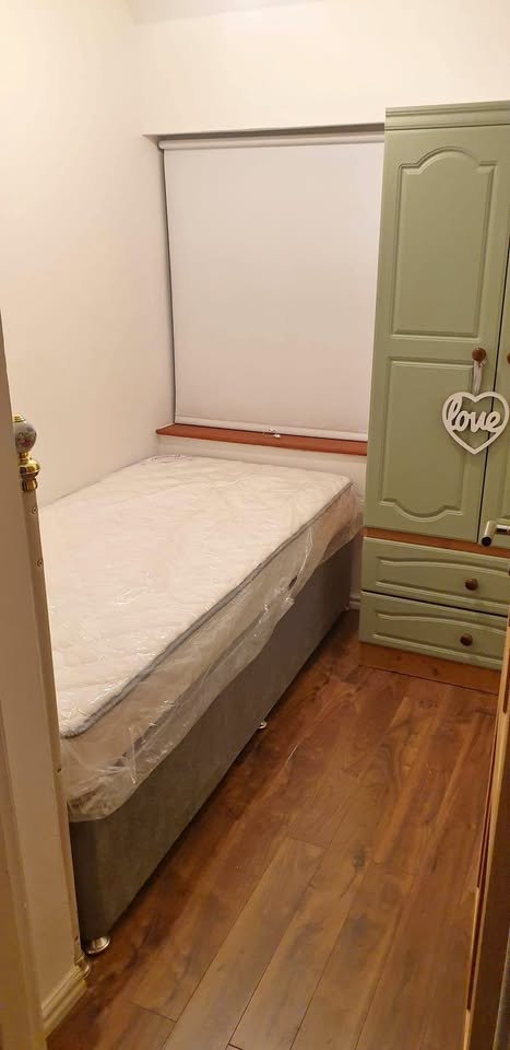 Single room to rent