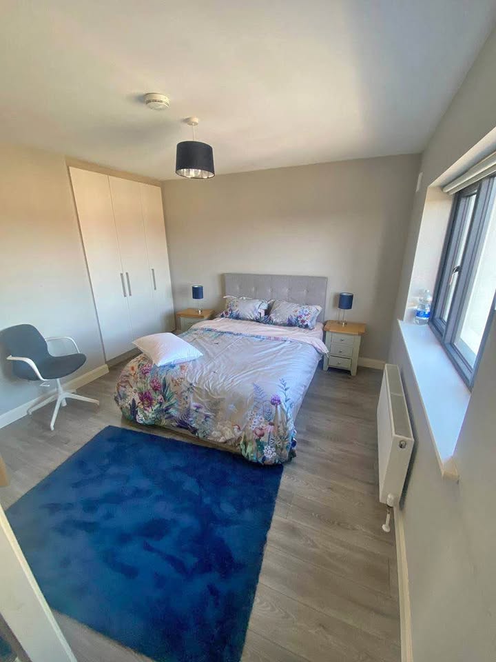 Double Room with Private Bathroom – €750/month (Bills Included) for 3-4 months