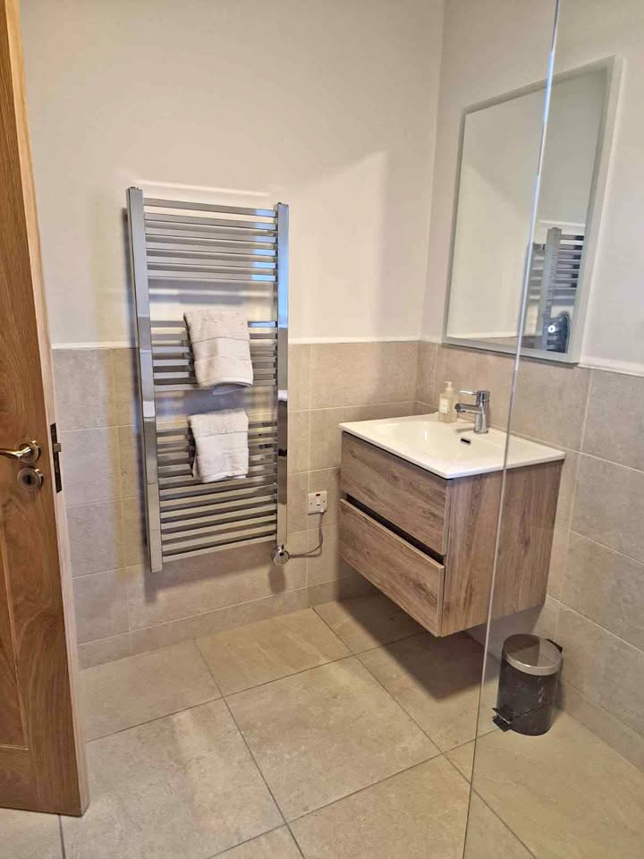 Apartment in Tramore. 2 bed, 1 bath.