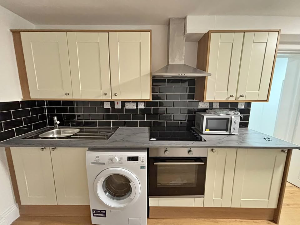Female vacancies 2 Rooms 1 bathroom (5 beds)