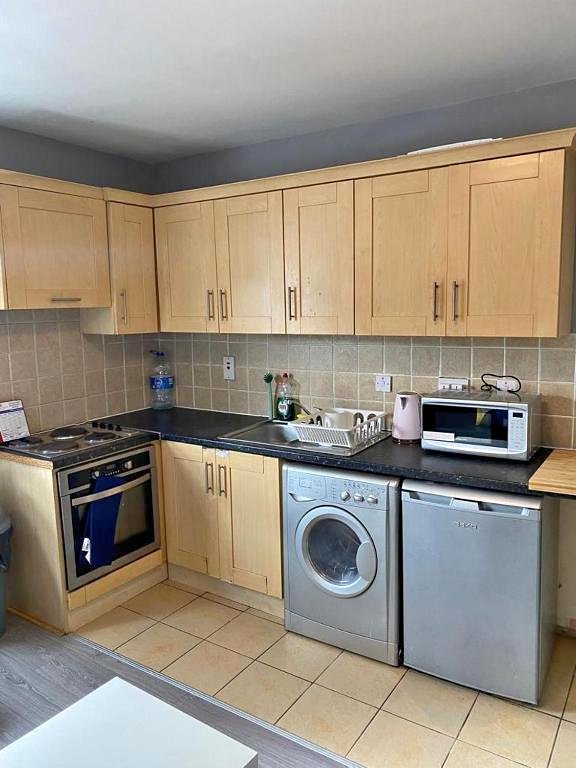 1 bed 1 bath Flat/apartment