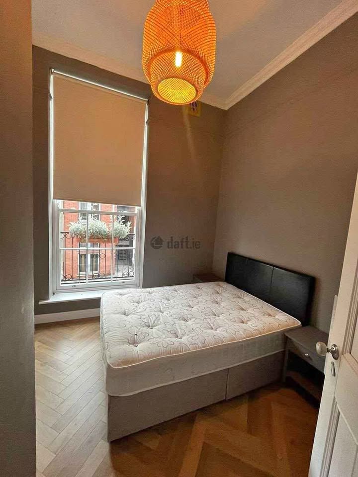 Double room to rent sharing