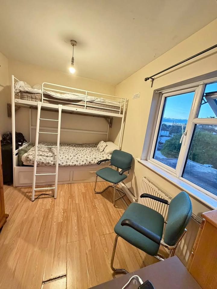 Share room available
