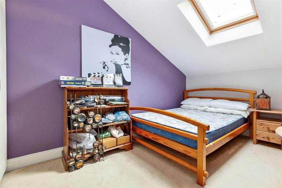Room available in Charlestown
