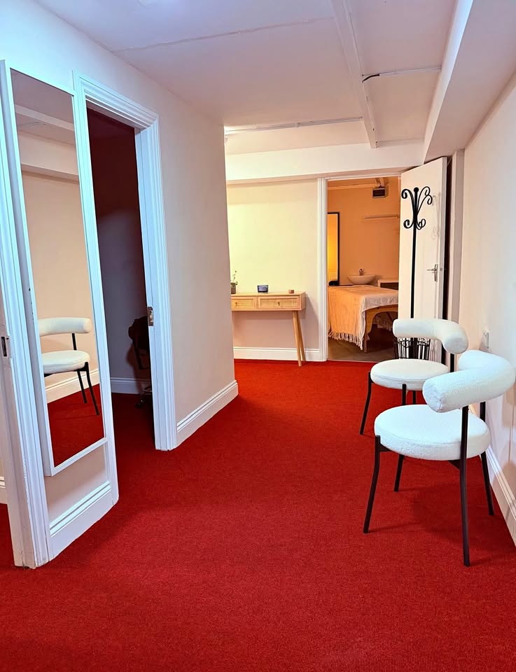 Interested? Send me a private message for more information or to arrange a viewing.